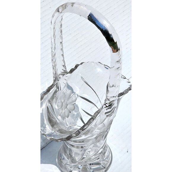 Vintage Clear Glass Basket With Floral Etching & Twisted Handle 9.75 In - Picture 8 of 11